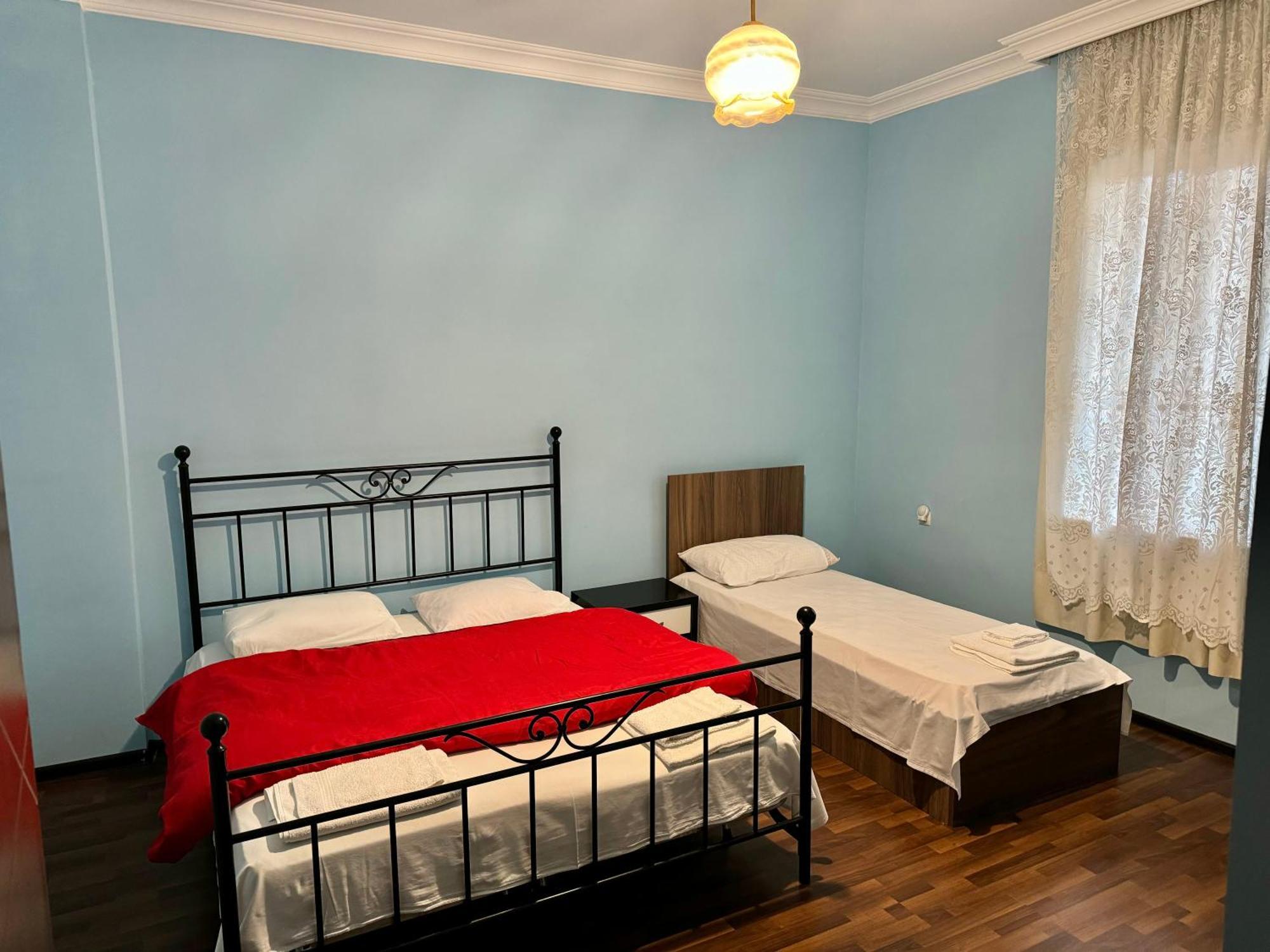 Guest House Amo Koetaisi Buitenkant foto